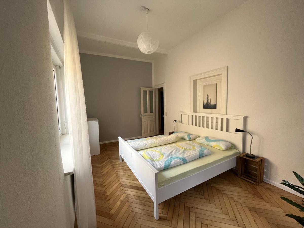Haus Mittendrin Neustadt an der Weinstraße Esterno foto