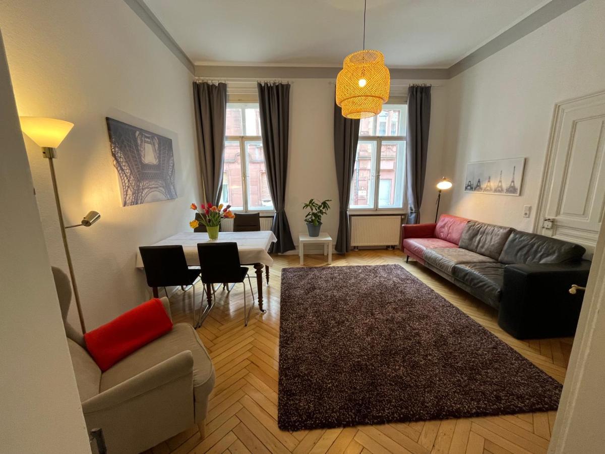 Haus Mittendrin Neustadt an der Weinstraße Esterno foto